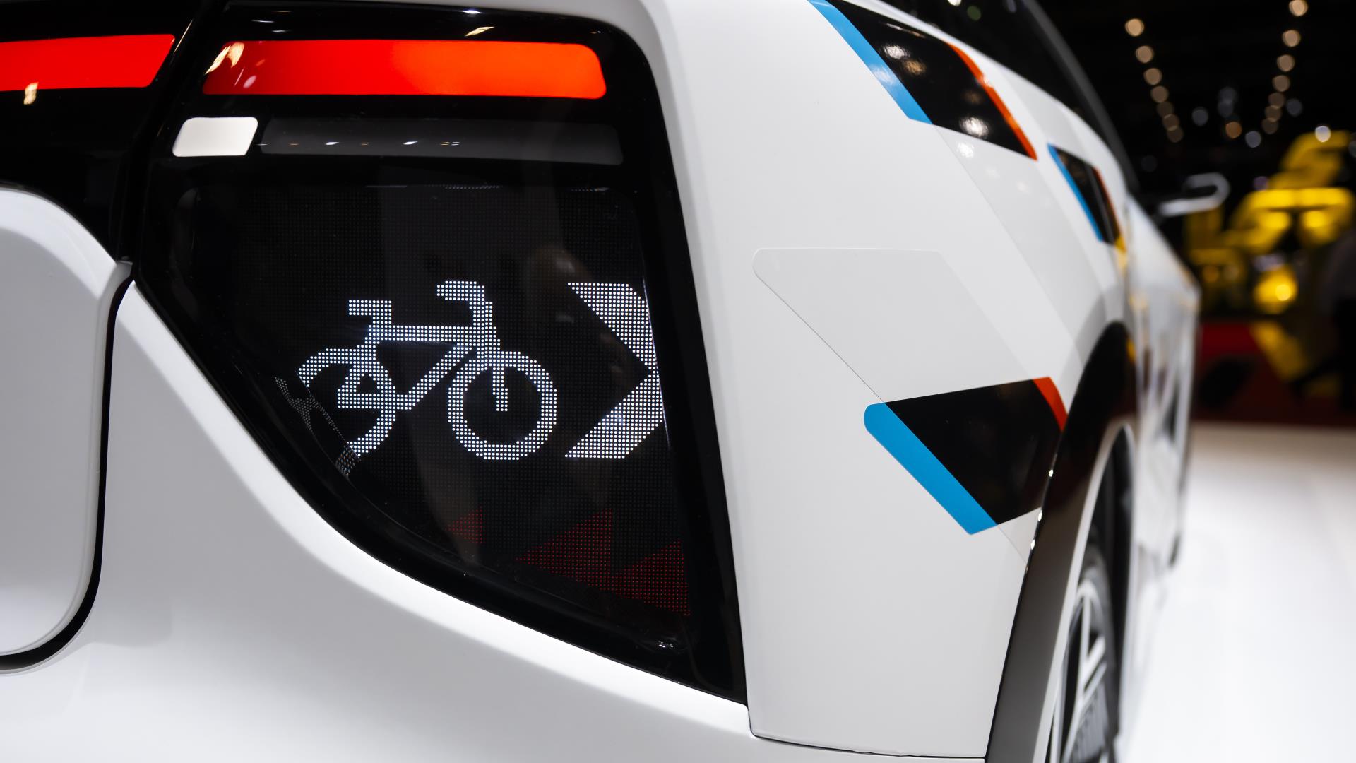 Υβριδικά - ηλεκτρικά σχεδόν τα μισά νέα επιβατικά αυτοκίνητα στην Κύπρο σύμφωνα με Eurostat